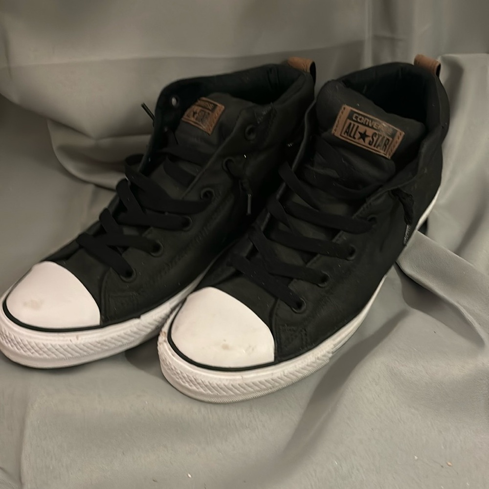 Men’s Converse Size 11 Shoes